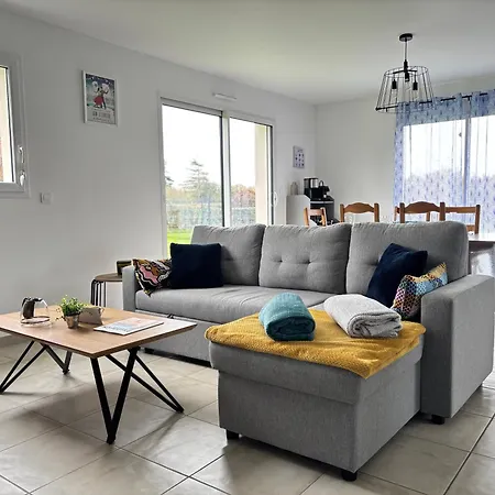 Hébergement de vacances Les Dunes, Maison Neuve 8 P Bien équipée Jardin Clos, Terrasse équipée, Parking, Garage à 850 M De La Et Centre Bourg, Sur Plages Du Débarquement Près Arromanches Et Bayeux, Chiens Bienvenus *