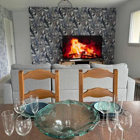 Hébergement de vacances Les Dunes, Maison Neuve 8 P Bien équipée Jardin Clos, Terrasse équipée, Parking, Garage à 850 M De La Et Centre Bourg, Sur Plages Du Débarquement Près Arromanches Et Bayeux, Chiens Bienvenus Asnelles
